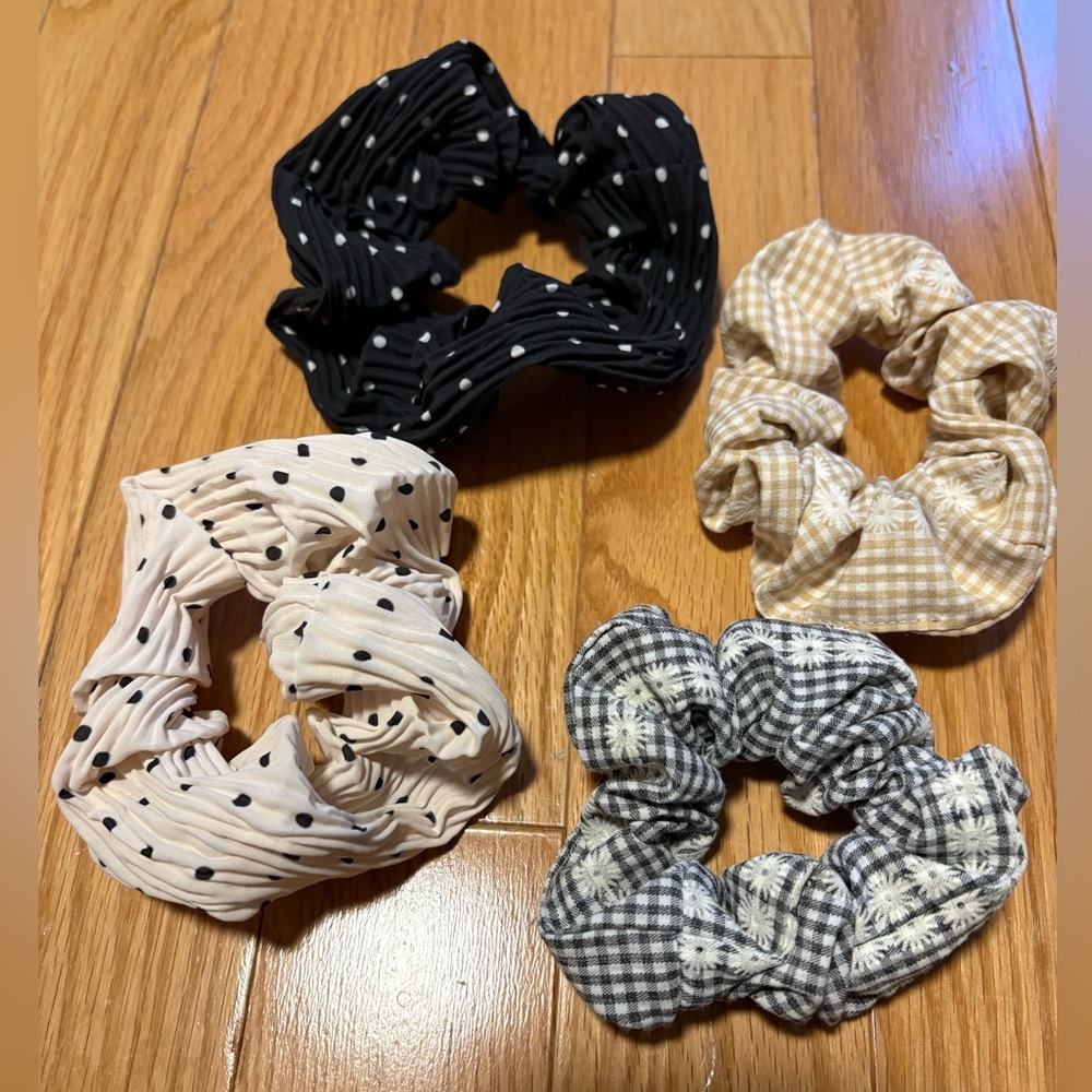 NWOT Lot of 4 Anthropologie Hair Scunchies Elastics Accessories